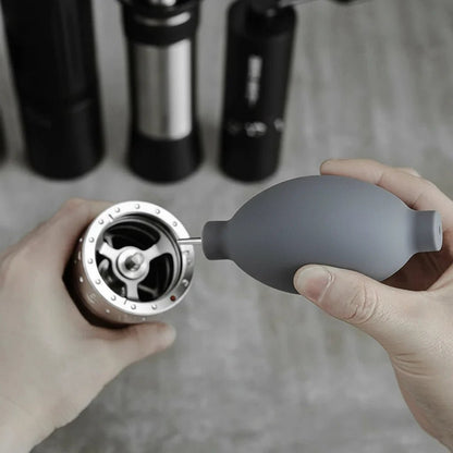 GRINDCLEAR – Strumento di pulizia con soffiatore d'aria per la rimozione dei residui di caffè