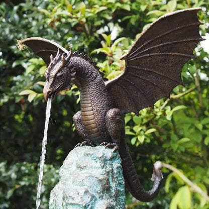 Magische Drachenstatue aus Kunstharz - Wetterfestes Gartendekor mit Bronzeoptik 0
