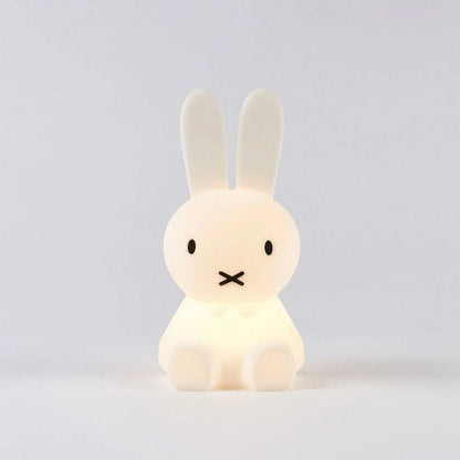 Miffy Dekorationsfigur - Ikonisches Kaninchen für Stilvolle Wohnräume 1