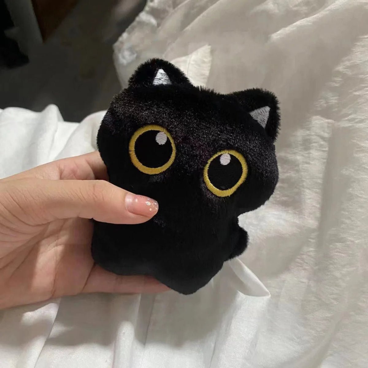 SNUGTAIL – Compact Plush Toy for Children