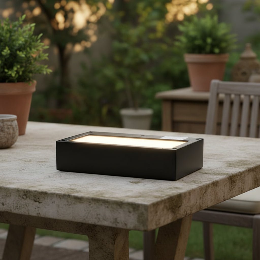 Moderne LED-Wandlampe Schwarz - Solarbetriebene Wandleuchte mit Ober- und Unterlicht, IP44, 200 Lumen für Außenbereiche 0