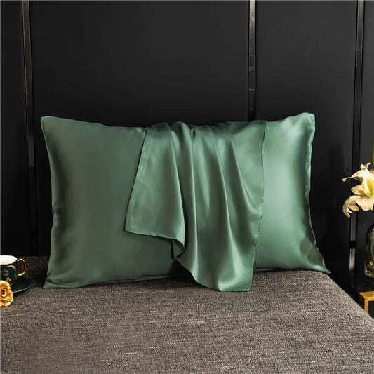 SilkNest Pillowcase – Luxurious, Easy-Care & Solid-Colored for Comfortable Sleep