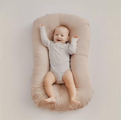 Nuvora Baby Orthopädisches Kissen | Weiche Memory-Schaum-Unterstützung für eine gesunde Kopfform 0