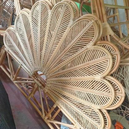 PETALWEAVE – Korbgeflecht-Kopfteil (Queen-Size) mit kunstvollem Blumendekor 3