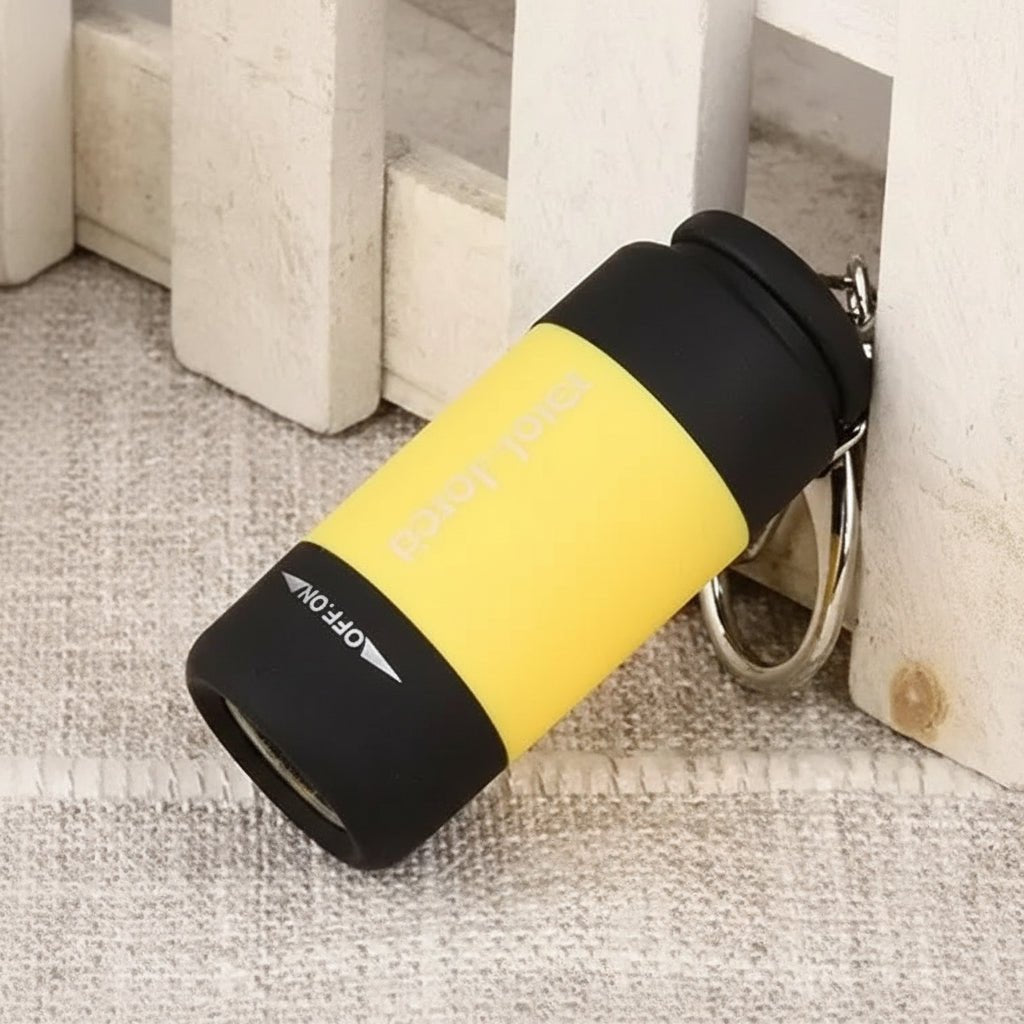 POCKETLUX – Kompakte, USB-wiederaufladbare, wasserdichte Micro-LED-Taschenlampe 6