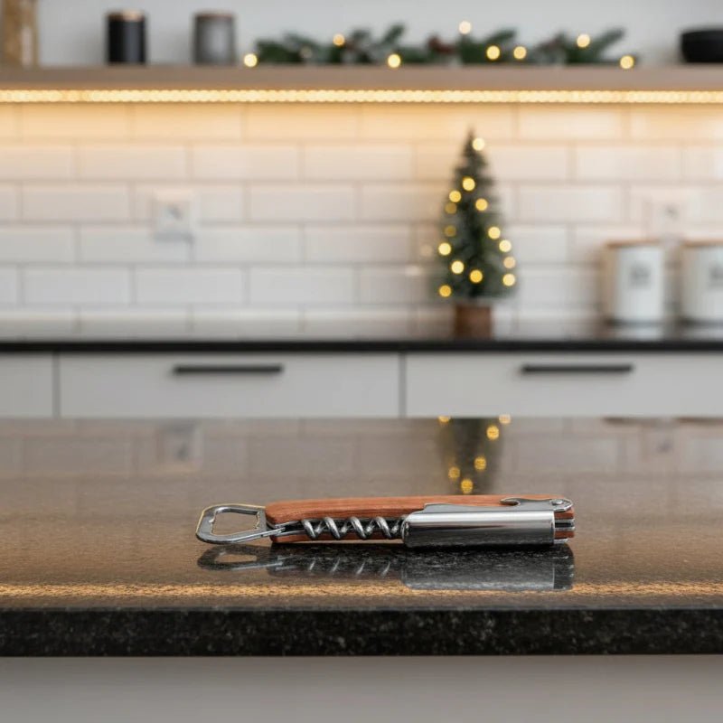 CASKWOOD – Personalisierter 3-in-1 Flaschenöffner aus Holz & Edelstahl für Wein & Bier