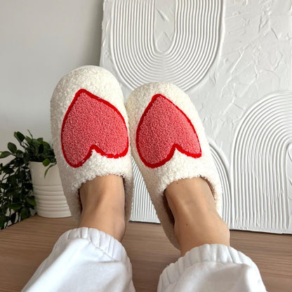 COZYHEART SLIPPERS - Plush slippers with heart design for women