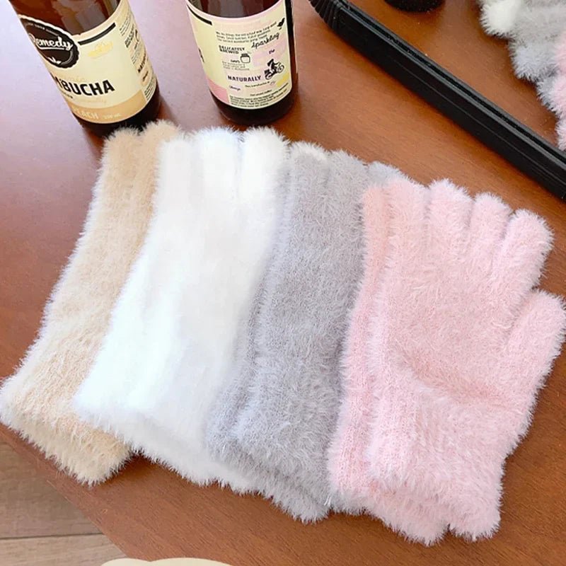 COMFYNIT – Guanti invernali soffici per un comfort termico antivento