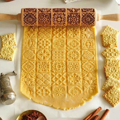 ROLLICRAFT – Handgefertigtes geprägtes Nudelholz mit festlichen Ausstechformen 3