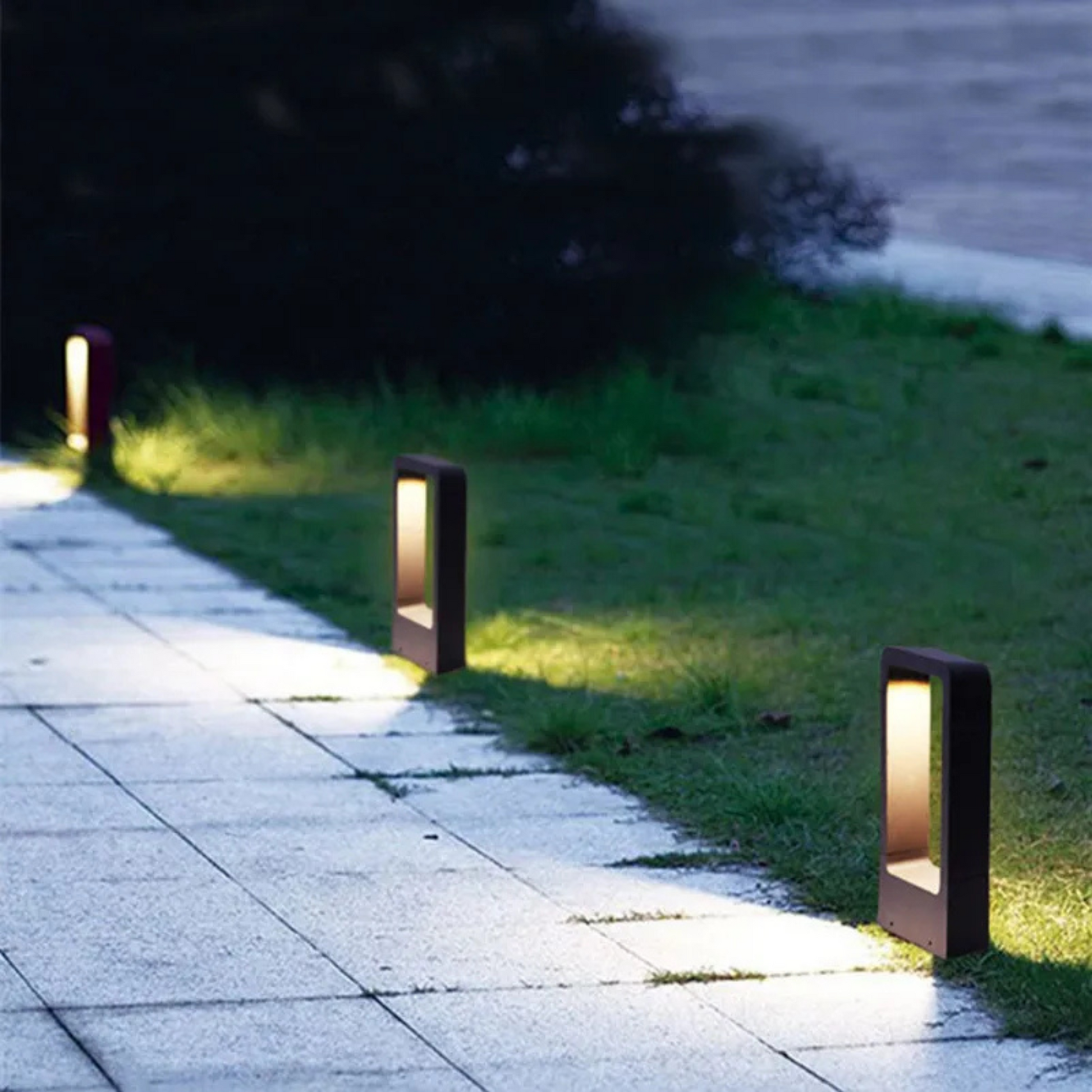 RadiantWay – Elegante Bodenleuchte für Wege & Gärten 0