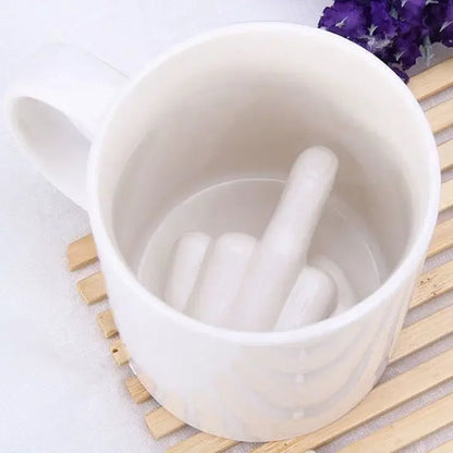 RebelSip Keramiktasse | Lustige Kaffeetasse mit Mittelfinger | Verstecktes Design | Scherzgeschenk für Freunde und Kollegen 2