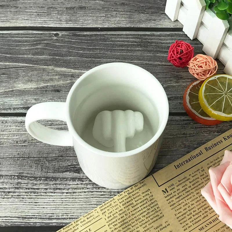 RebelSip Keramiktasse | Lustige Kaffeetasse mit Mittelfinger | Verstecktes Design | Scherzgeschenk für Freunde und Kollegen 3