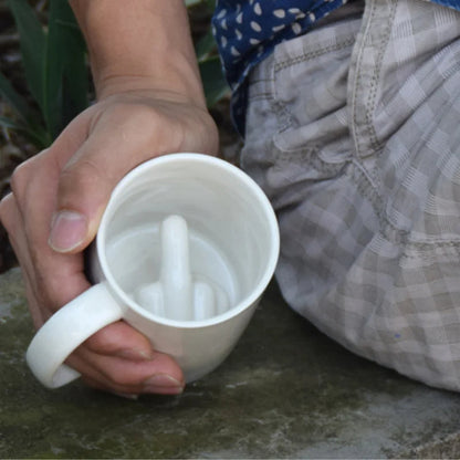 RebelSip Keramiktasse | Lustige Kaffeetasse mit Mittelfinger | Verstecktes Design | Scherzgeschenk für Freunde und Kollegen 4