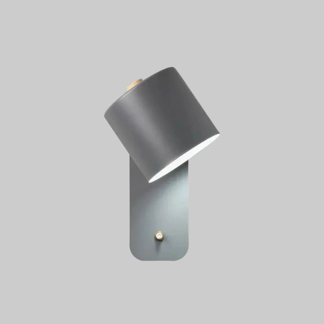 PLUGLUX – Minimalistische wandlamp met stekker voor flexibele verlichting