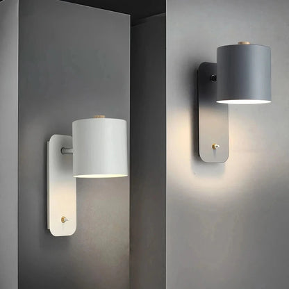 PLUGLUX – Minimalistische wandlamp met stekker voor flexibele verlichting