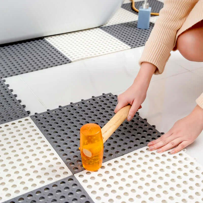 SLIPSHIELD – Non-slip Bathroom Shower Mat