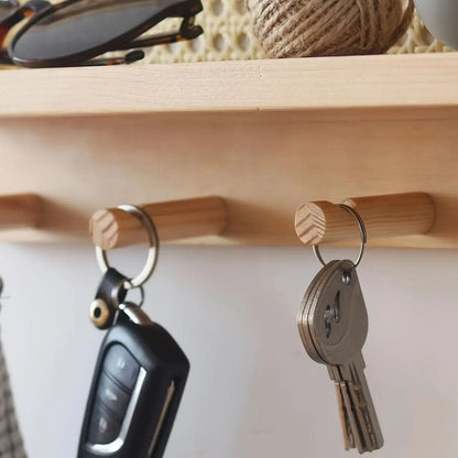 RACKOVA – Estante de pared de madera con 4 ganchos para presentación decorativa y espacio funcional para colgar