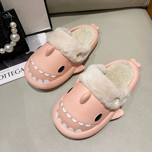 Verspielte Hai Hausschuhe - Bequeme Baumwoll-Innensandalen für Damen und Kinder-1
