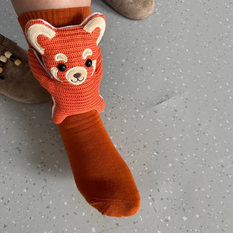 HUGFOOT – Kuschelige Haussocken mit Niedlichem 3D-Tierakzent & Sicherer Rutschfester Sohle