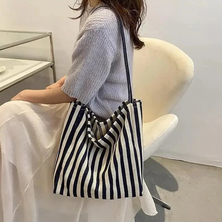 TOTEVA – Bolsa de rayas con forma estable y cómodas correas largas para el hombro