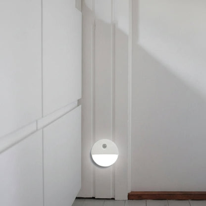 HOOKLIGHT – Luz nocturna portátil con sensor, imán y gancho integrado
