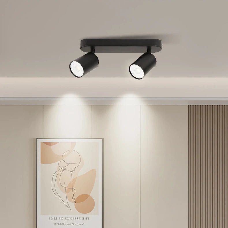 LumiBeam – LED spotlight for living spaces with adjustable light angle