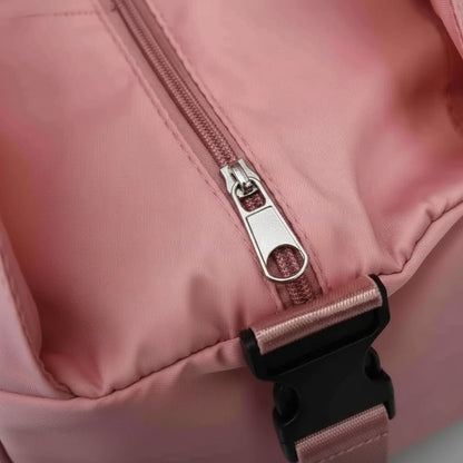 CARRYFIT – Bolsa deportiva impermeable con comodidad ligera para llevar y diseño práctico de compartimentos