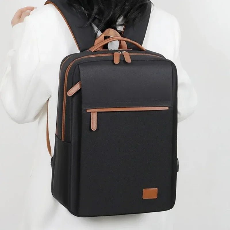 NOVA BACKPACK - Travel backpack with laptop compartment and USB port for everyday & business trips