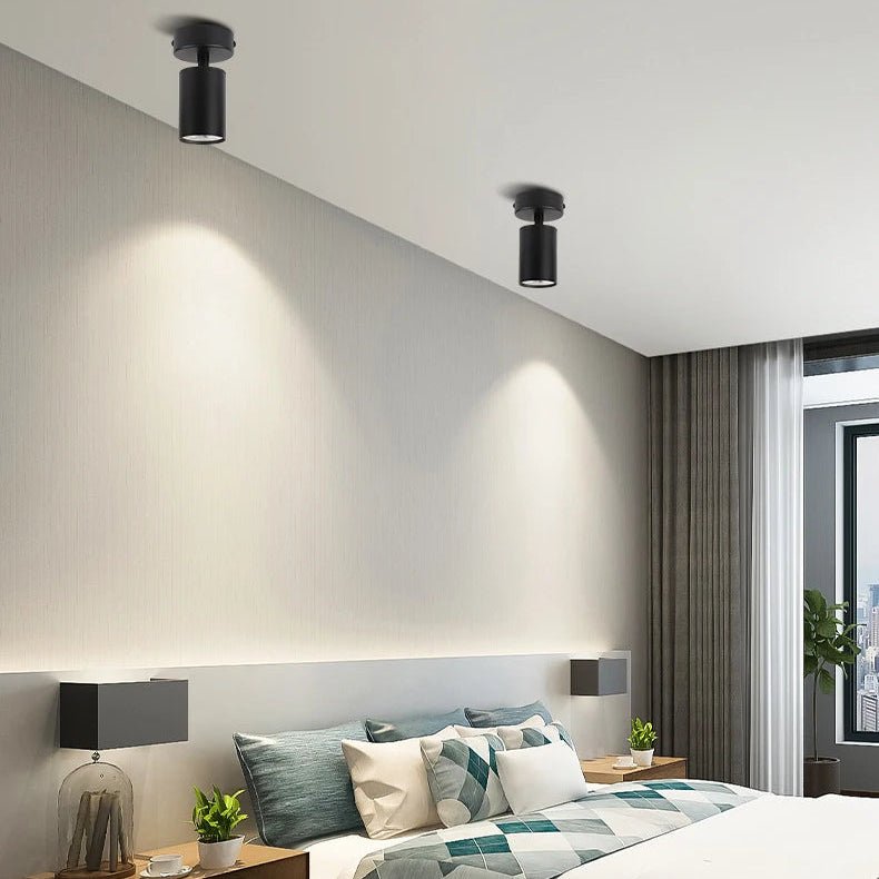 LumiBeam – LED spotlight for living spaces with adjustable light angle