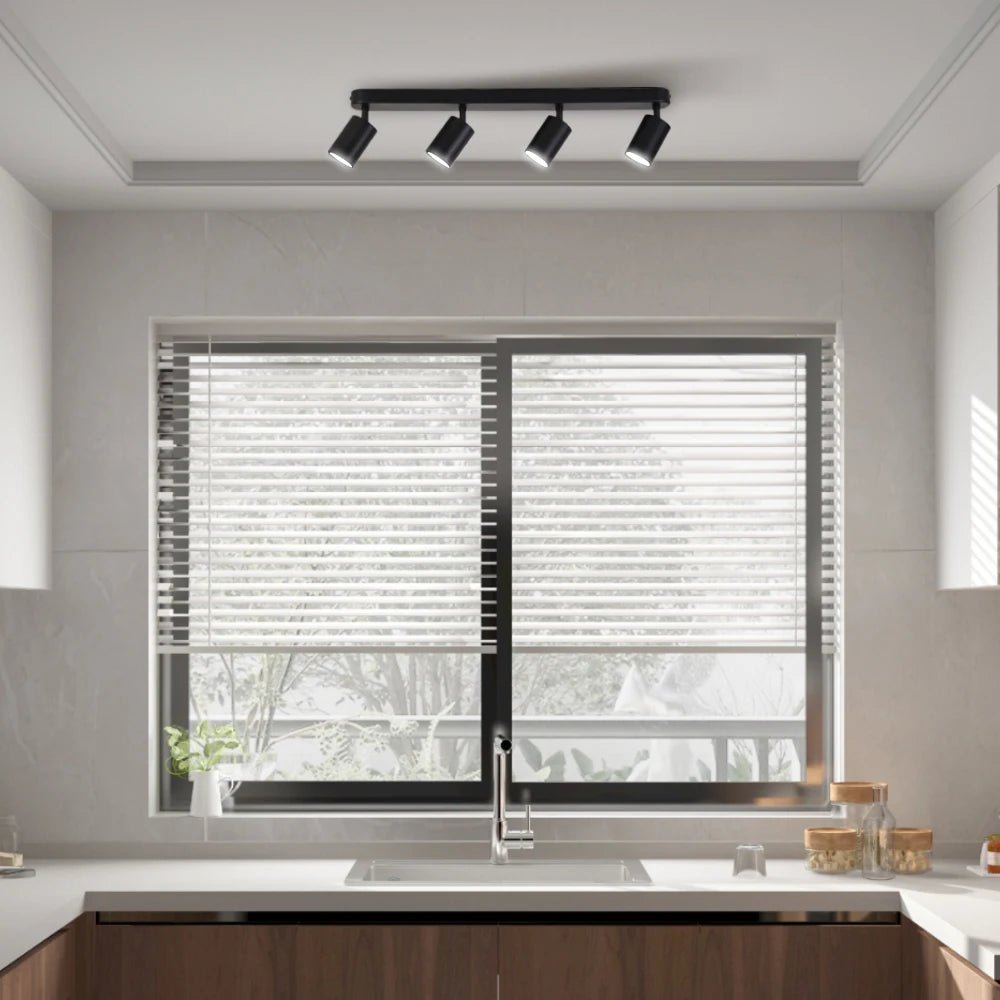 LumiBeam – LED spotlight for living spaces with adjustable light angle