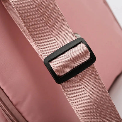 CARRYFIT – Bolsa deportiva impermeable con comodidad ligera para llevar y diseño práctico de compartimentos