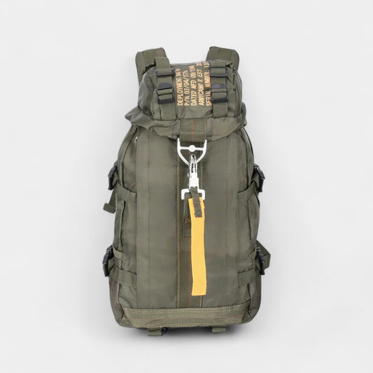 SKYBORNE TACTICAL - Robust 30L outdoor rucksack with waterproof design