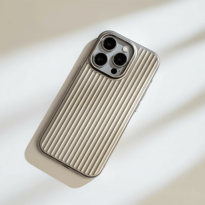 SLIMDEFENSE – Ultradünne, stoßfeste Militärhülle für iPhone-Nutzer 7