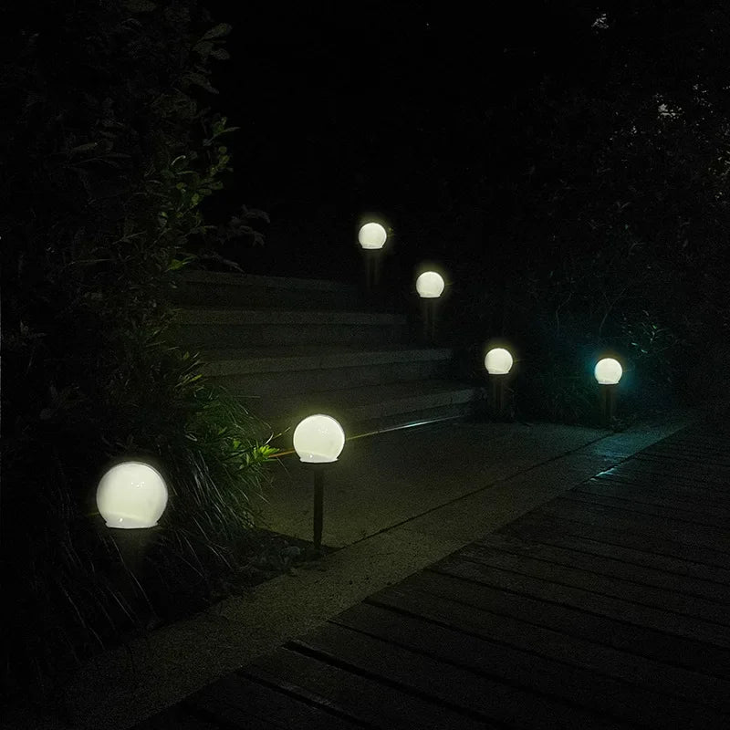 Lámpara solar de jardín LED Runde – Iluminación de jardín eficiente en energía y con estilo con control automático de luz