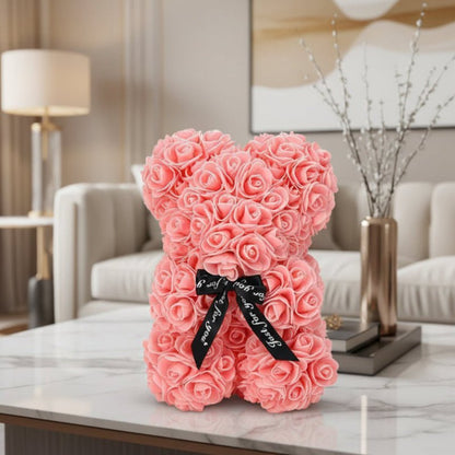 ROSEBLOOM BEAR – Handgefertigter Rosen-Teddy aus ewigen Blüten