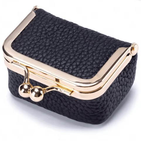 StilTasche – Elegant Craftsmanship and Compact Design