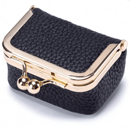 StilTasche – Elegant Craftsmanship and Compact Design