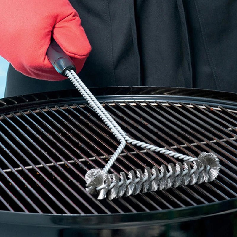 FLAMEBRUSH – Stainless Steel Grill Brush for Barbecue Cleaning