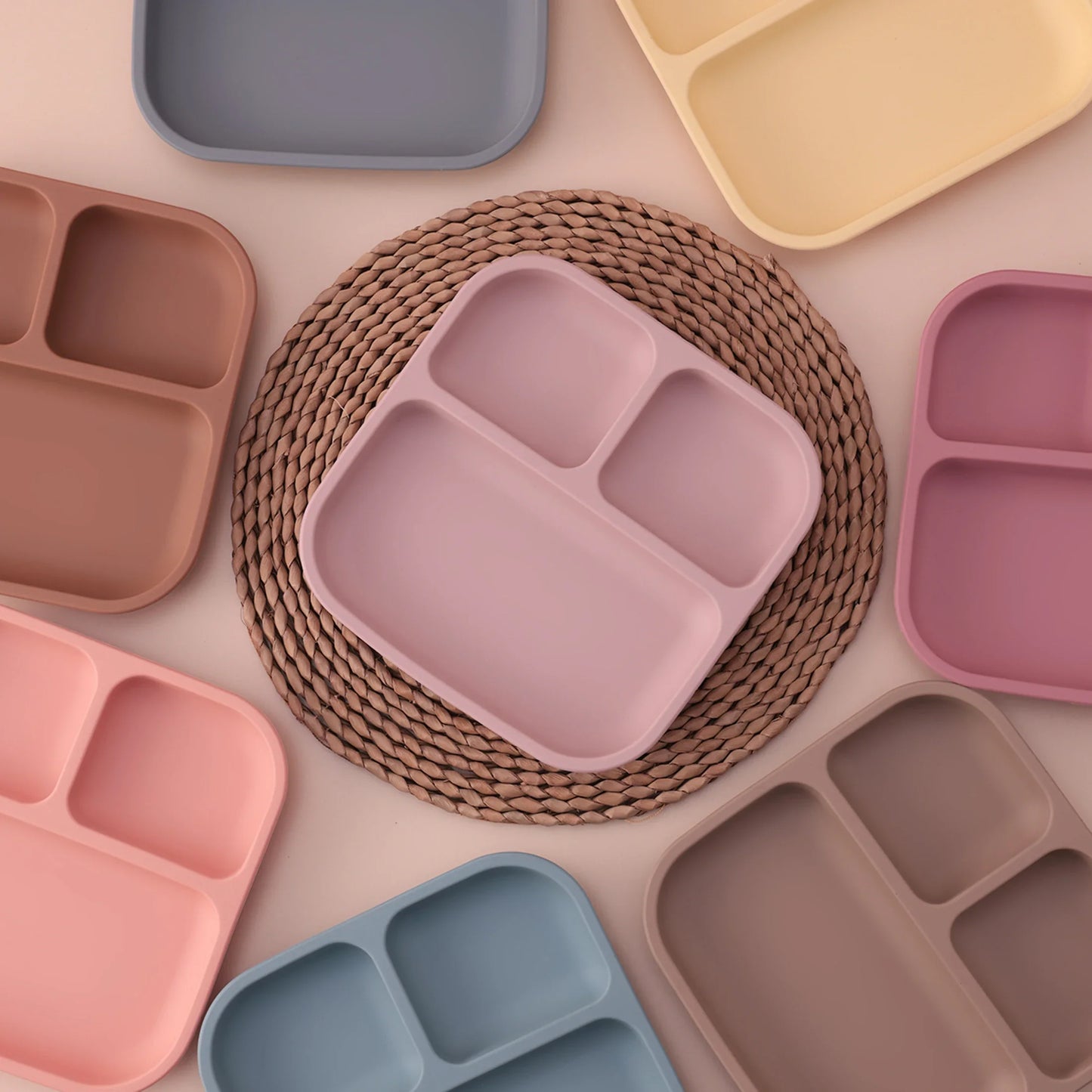 HALTFIX PIATTO – Piatto divisorio in silicone antiscivolo con base a ventosa per bambini piccoli (senza BPA)