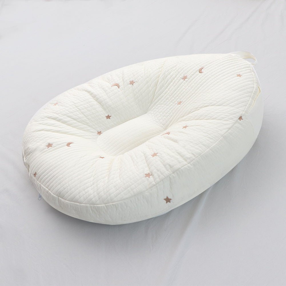 SoftNest - Ergonomisches Babyliegekissen aus 100 % Baumwolle für optimalen Komfort und Unterstützung 2