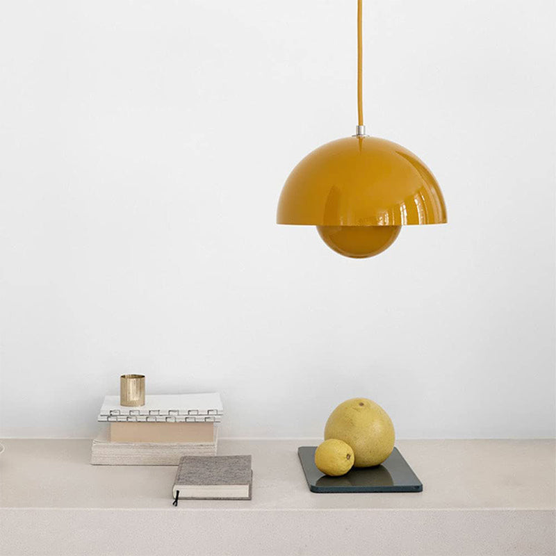 Pendant Light - Elegant pendant light with soft, diffuse light for relaxed living spaces