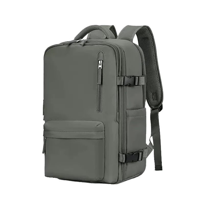 TrailSafe Pro - Robust adventure backpack with safety compartments & lightweight design