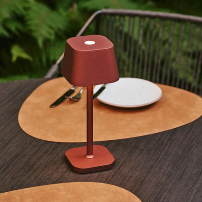 BRONZIFY – Elegante tafellamp in brons, dimbaar en draadloos
