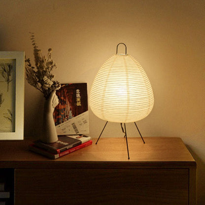 LumiRice – Elegant table lamp made of rice paper in Japanese design