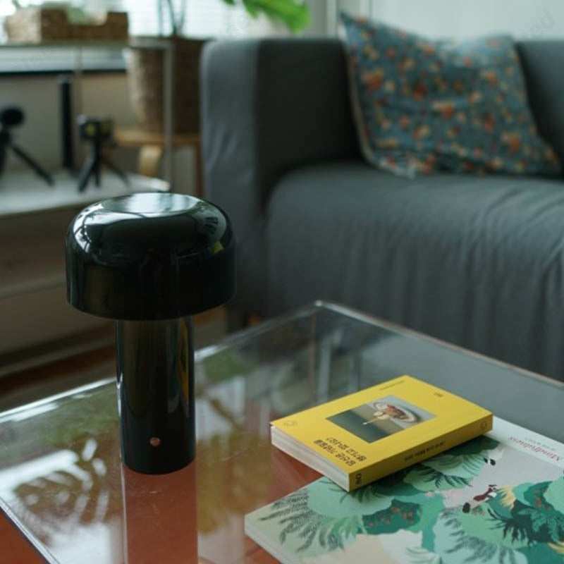 Lampada TouchGlow - Lampada da comodino USB portatile per un'illuminazione elegante del soggiorno