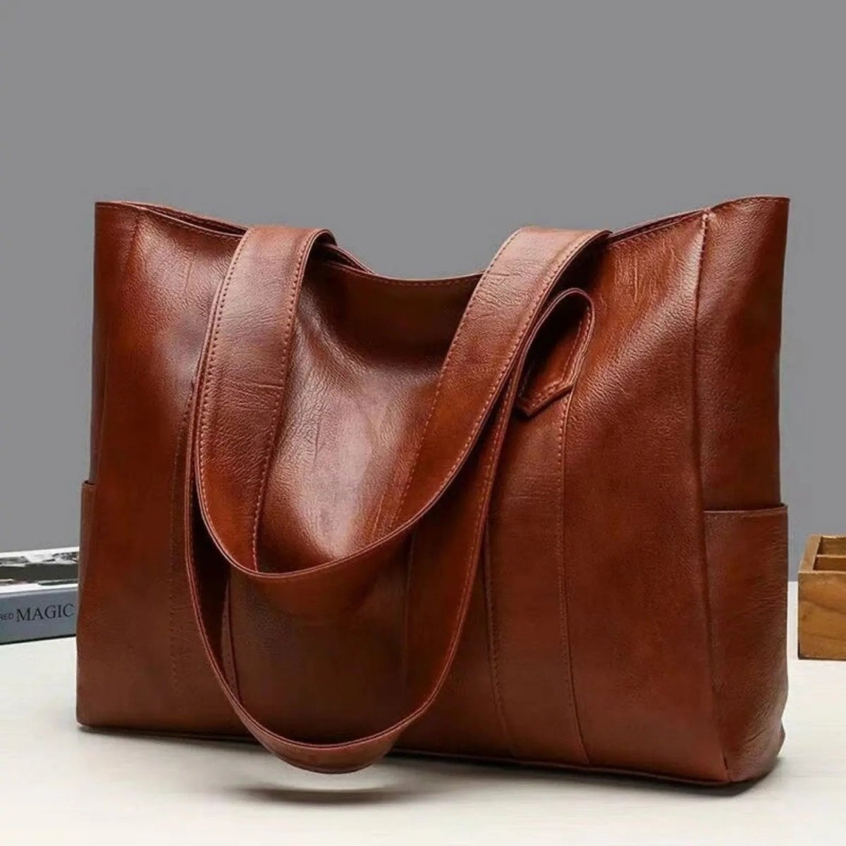 VELENTHA – Damen-Schultertasche aus Leder mit Vintage-Chic und weicher Textur 3
