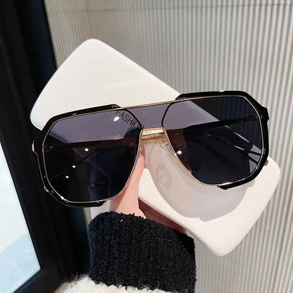 OVERSIZE SHADE - Square women's sunglasses with UV400 & colour change lenses