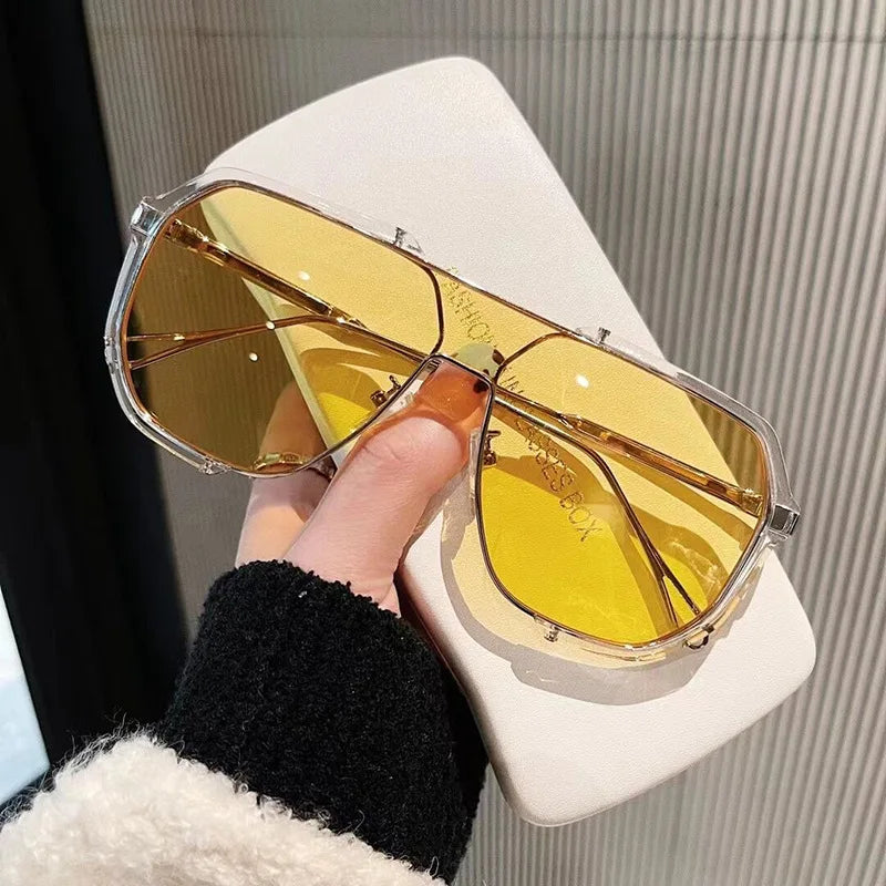 OVERSIZE SHADE - Square women's sunglasses with UV400 & colour change lenses
