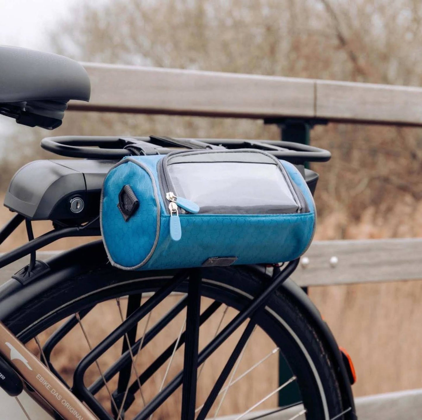 RIDEBAG – Waterproof Bicycle Handlebar Bag with Touchscreen Access