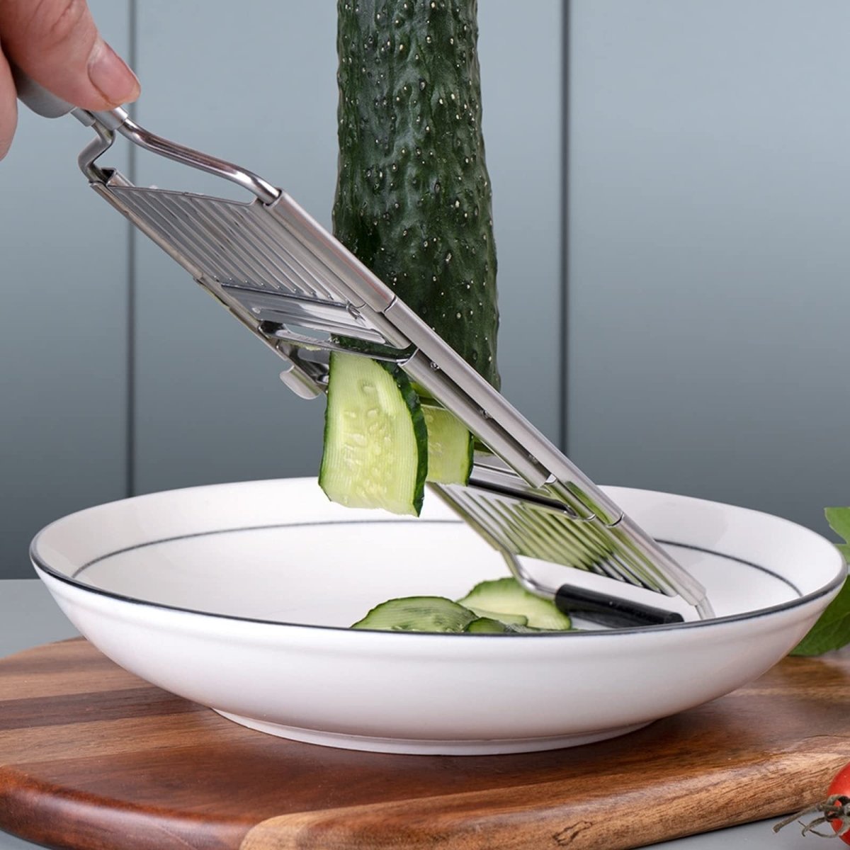 SliceBuddy – Versatile Vegetable Cutter for Effortless Slicing